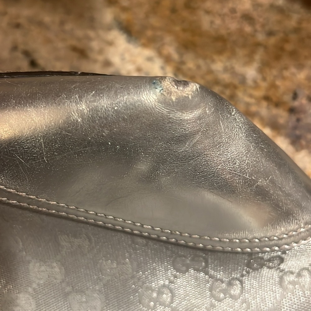 Authentic Silver Gucci medium tote bag. - Picture 7 of 8